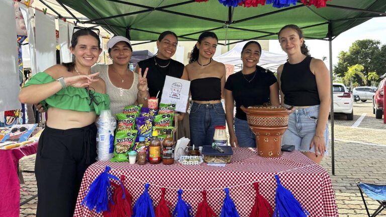 BAZAR4