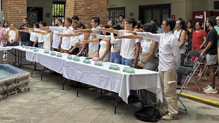 JOVEN4
