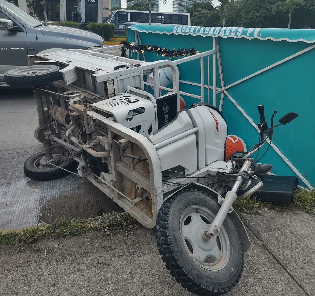 0bedba79-1aa8-4846-9070-da0504af8399