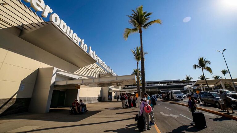 aeropuerto puerto vallarta