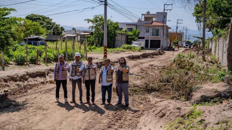 LAS FLORES
