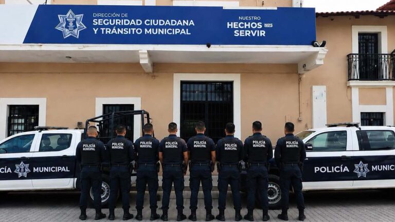 POLICÍAS