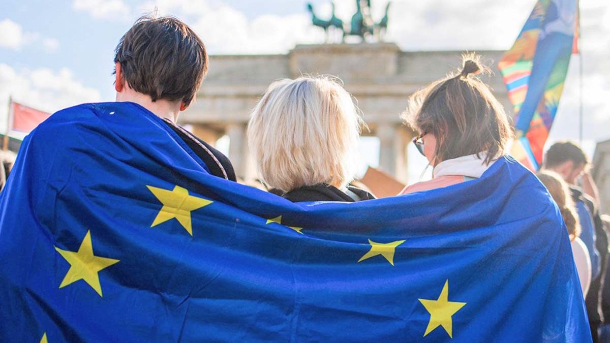 UE