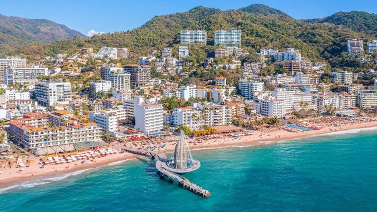 HOTELES