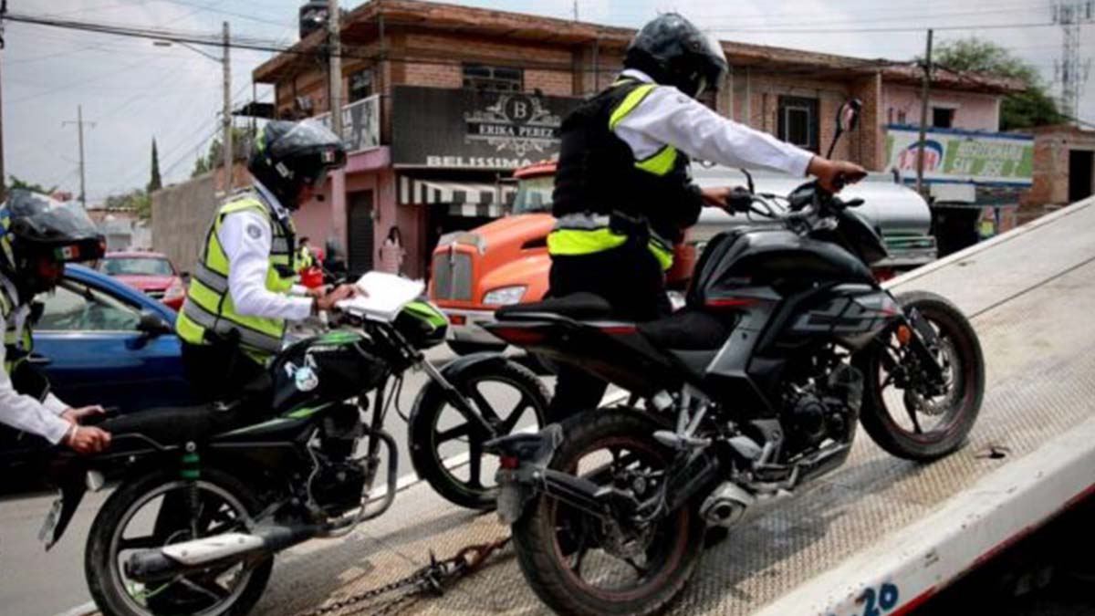 MOTOCICLETA